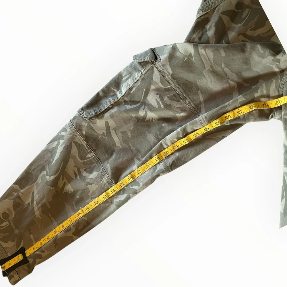 Abercrombie & Fitch Curve Love Women’s Camo Cargo Carpenter Pants Size 31 / 12R - Picture 9 of 10